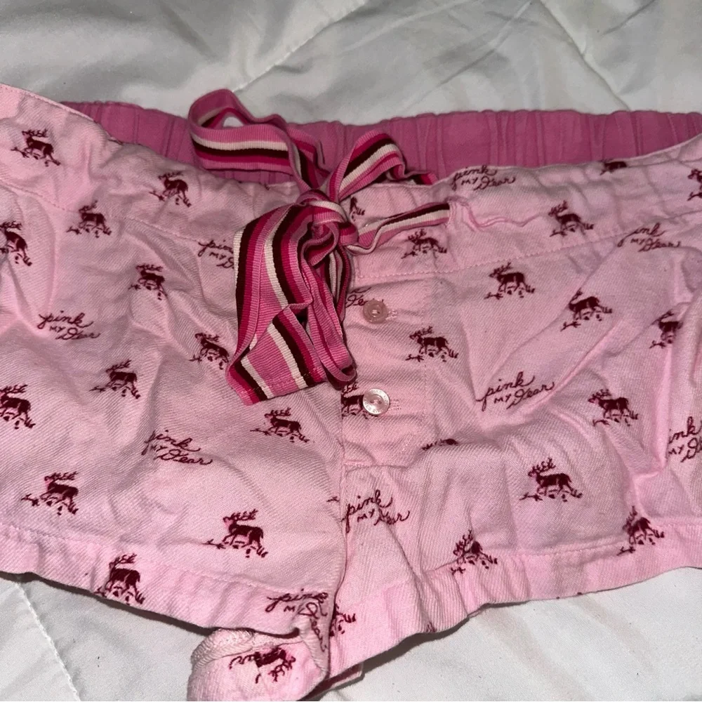 PINK Victoria's Secret Pink deer Print Sleep Shorts - Picture 2 of 5